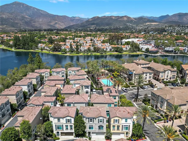 205 Montana Del Lago Drive, Rancho Santa Margarita, California 92688