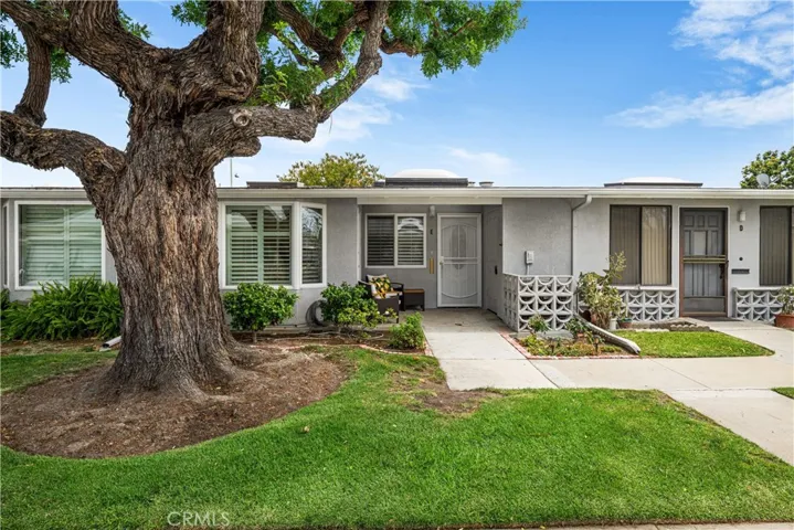 13701 Alderwood Lane W 29e, Seal Beach, California 90740