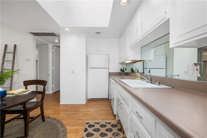 13701 Alderwood Lane W 29e, Seal Beach, California 90740