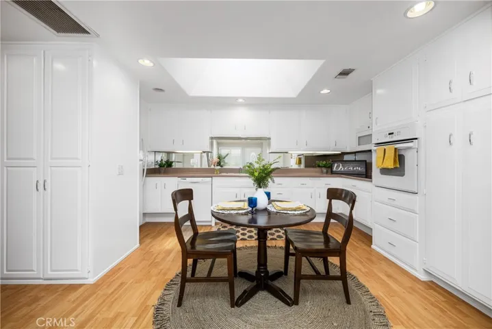 13701 Alderwood Lane W 29e, Seal Beach, California 90740