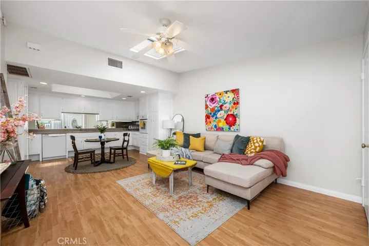 13701 Alderwood Lane W 29e, Seal Beach, California 90740
