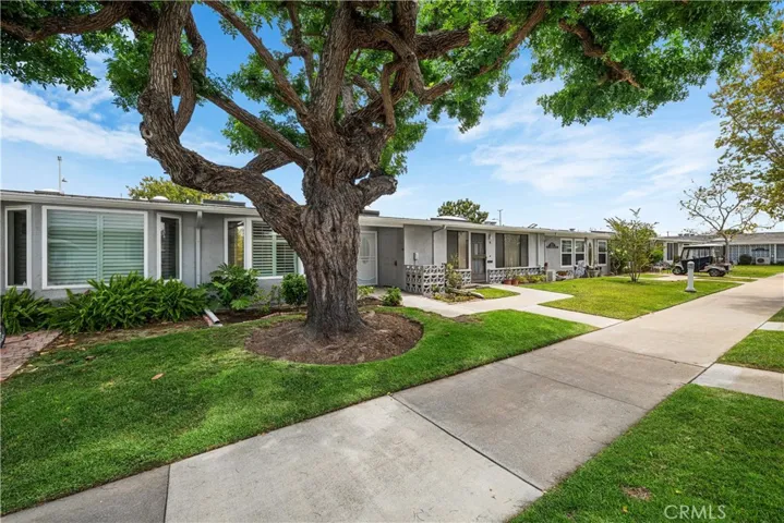 13701 Alderwood Lane W 29e, Seal Beach, California 90740