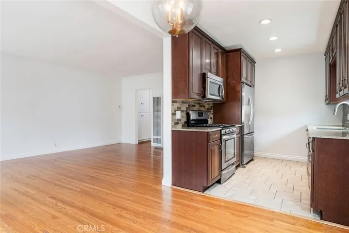 1311 E 1st 12, Long Beach, California 90802