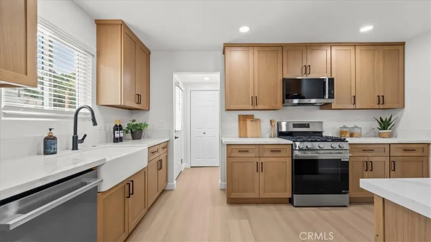 2409 Pepperwood Avenue, Long Beach, California 90815