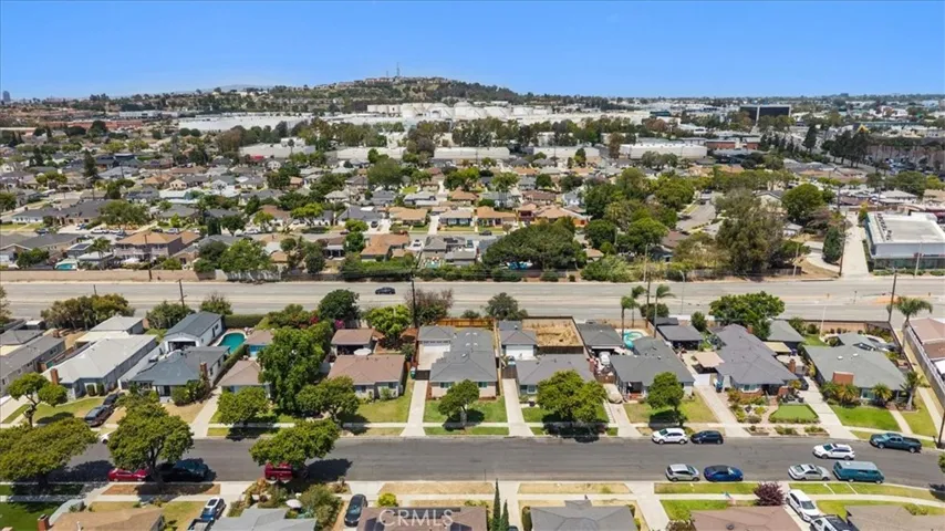 2409 Pepperwood Avenue, Long Beach, California 90815