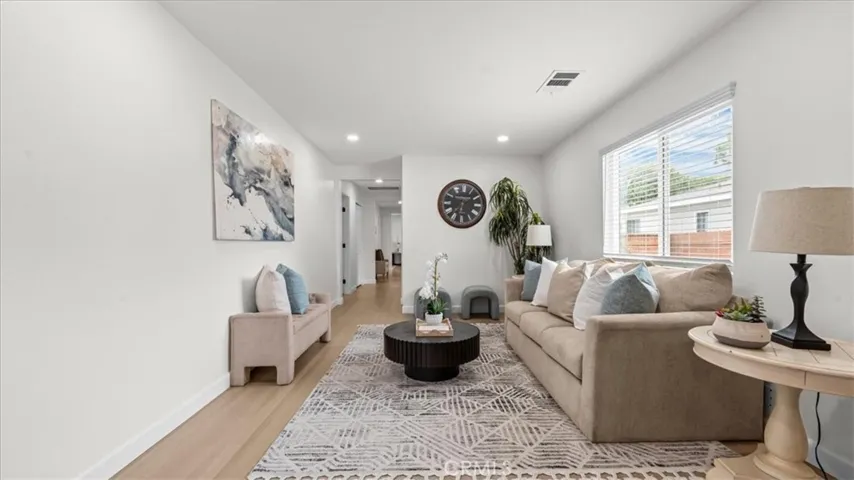 2409 Pepperwood Avenue, Long Beach, California 90815