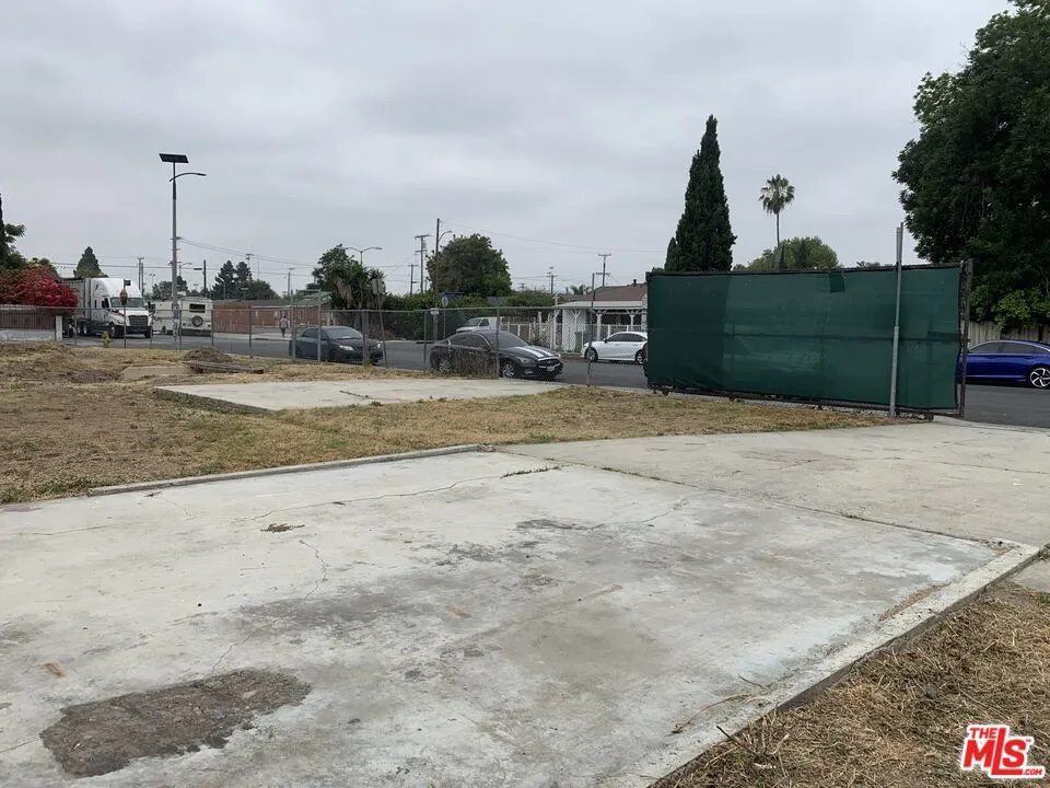 1451 E 99th Street, Los Angeles, California 90002 — photo 5
