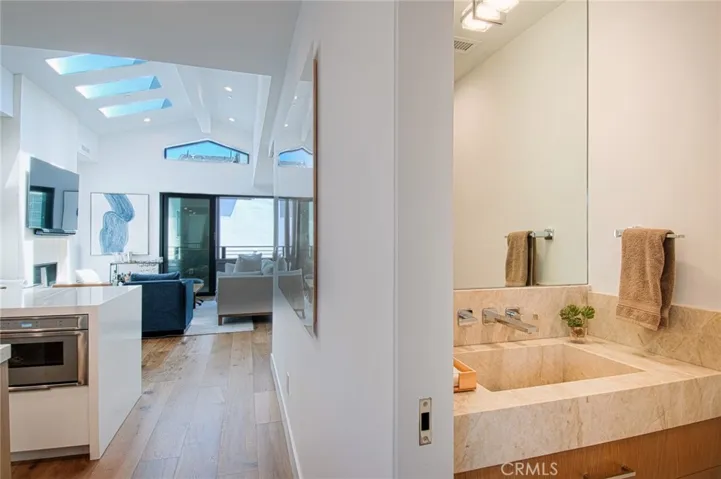 502 1/2 Begonia, Corona Del Mar, California 92625