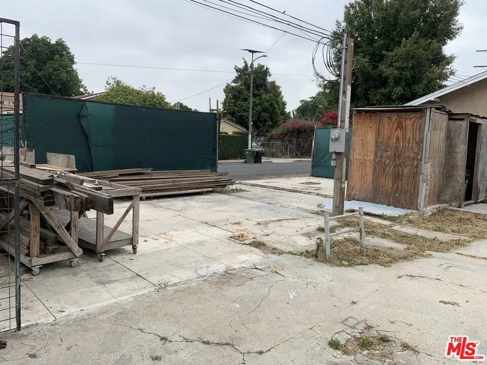 1453 E 99th Street, Los Angeles, California 90002 — photo 4