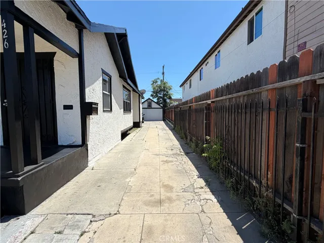 424 E 61st, Los Angeles, California 90003