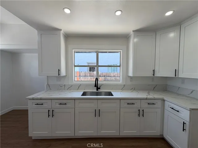 424 E 61st, Los Angeles, California 90003
