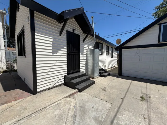 424 E 61st, Los Angeles, California 90003