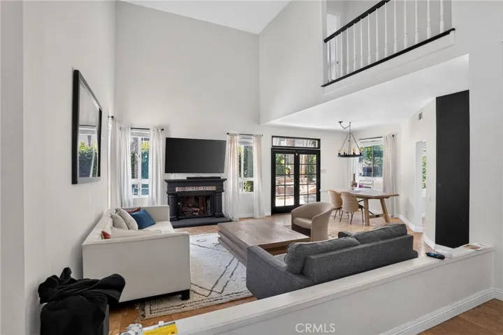 4248 Riverglen Street, Moorpark, California 93021