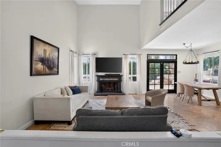4248 Riverglen Street, Moorpark, California 93021