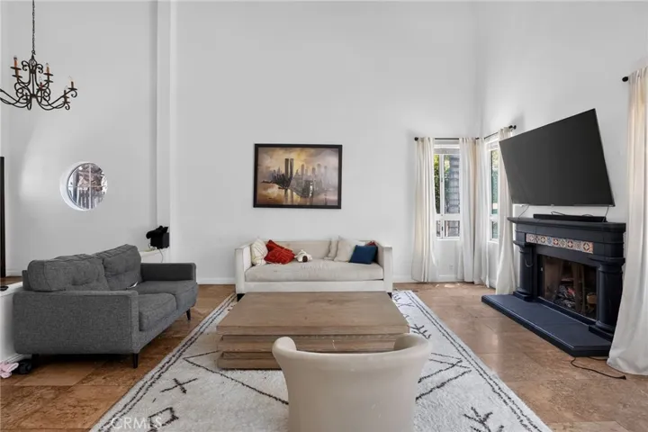 4248 Riverglen Street, Moorpark, California 93021