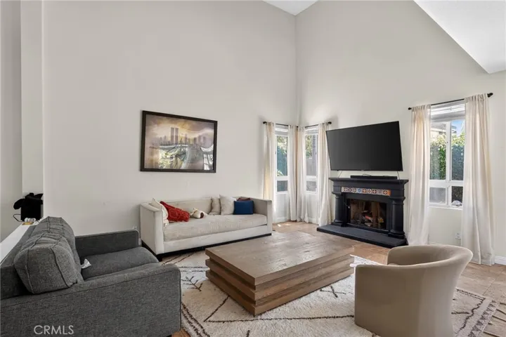 4248 Riverglen Street, Moorpark, California 93021