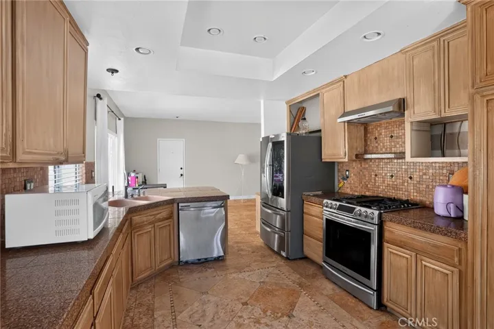 4248 Riverglen Street, Moorpark, California 93021