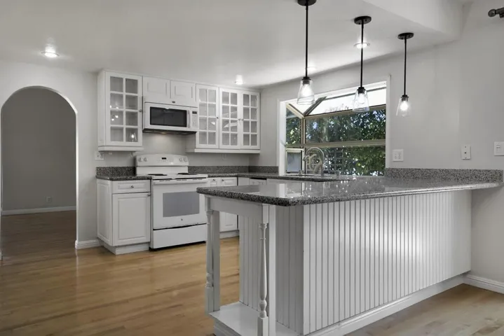 976 Pizarro Lane, Foster City, California 94404