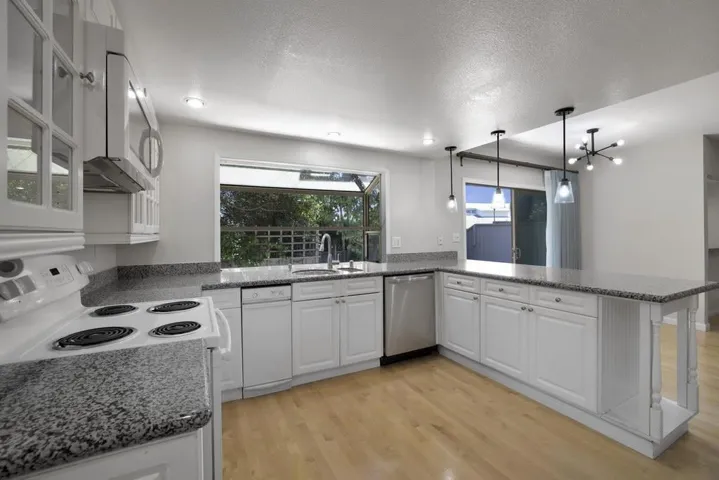 976 Pizarro Lane, Foster City, California 94404