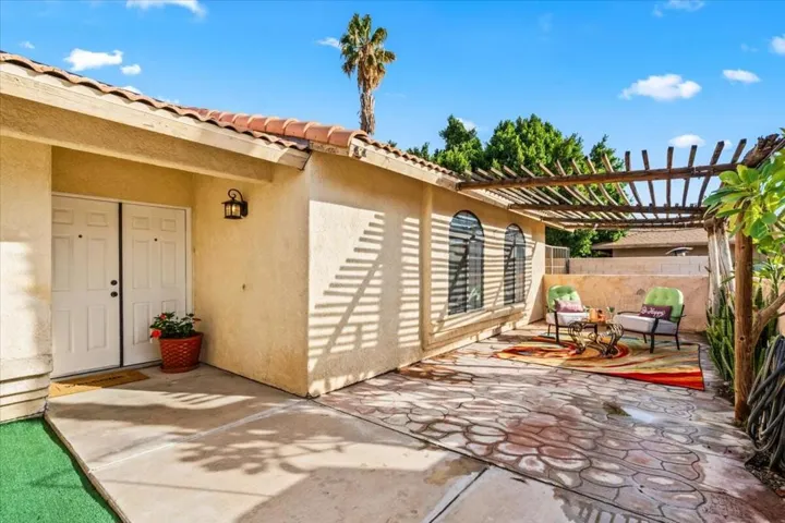 Front Porch Area