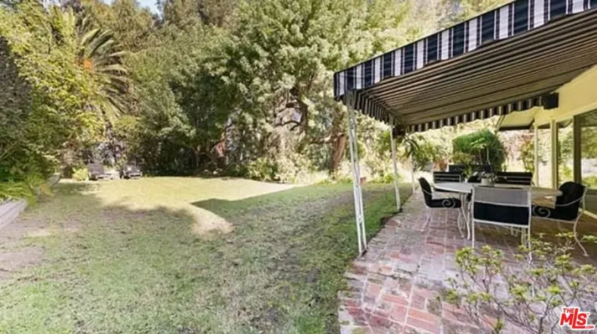 4363 Hayvenhurst Ave, Encino, California 91436