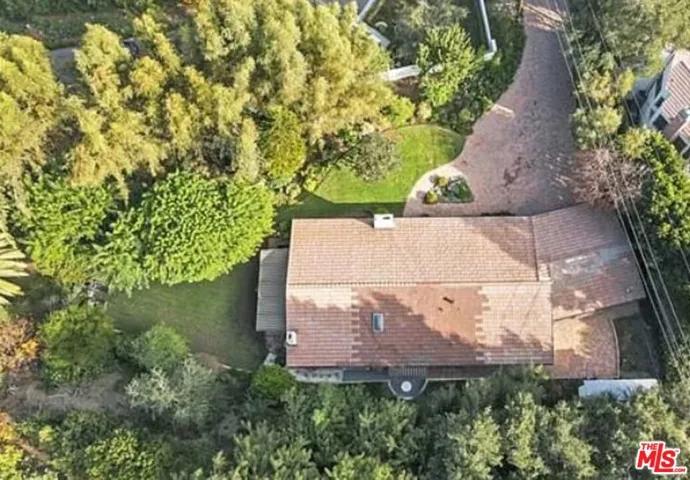 4363 Hayvenhurst Ave, Encino, California 91436