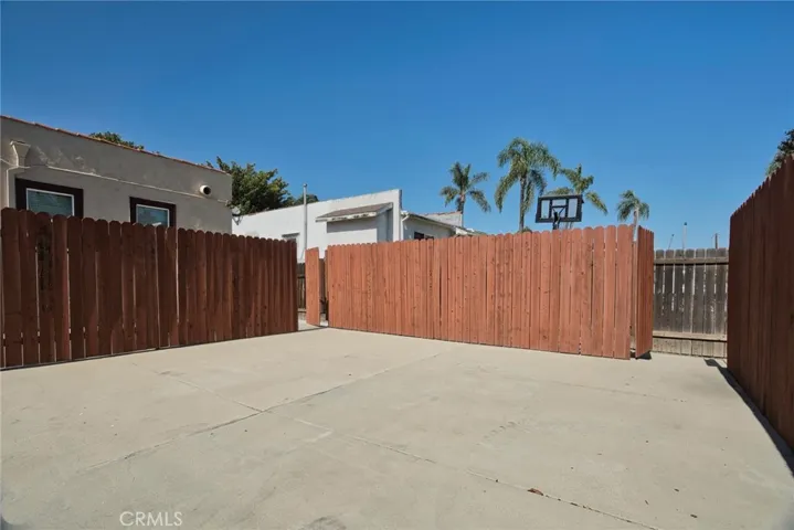 714 E Chapman Avenue, Fullerton, California 92831
