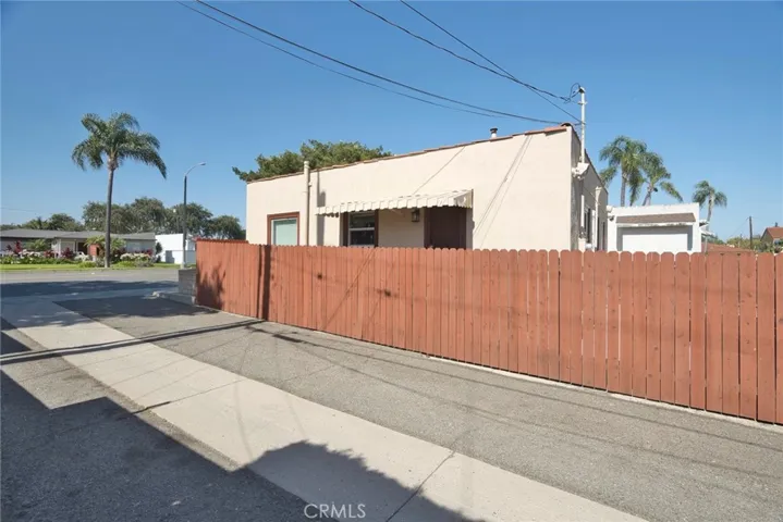 714 E Chapman Avenue, Fullerton, California 92831