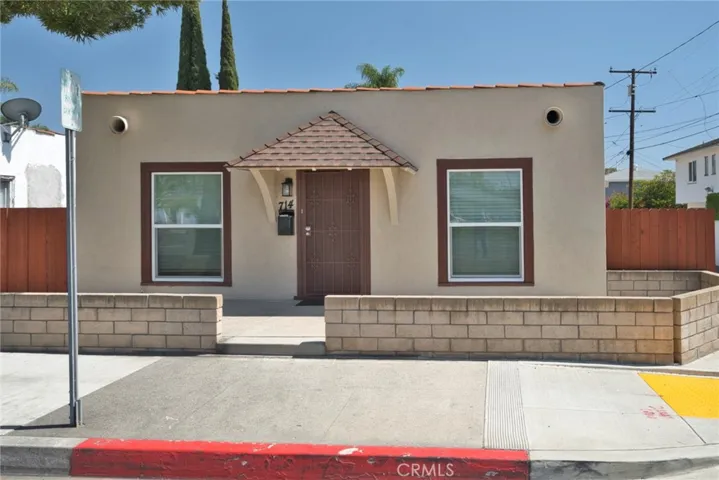 714 E Chapman Avenue, Fullerton, California 92831