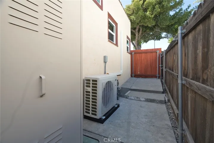 714 E Chapman Avenue, Fullerton, California 92831