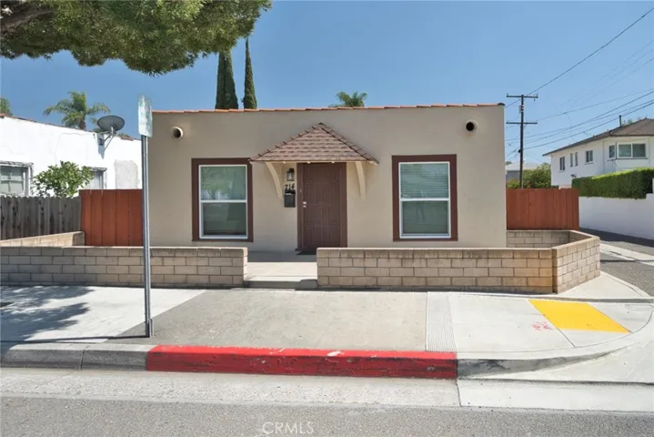 714 E Chapman Avenue, Fullerton, California 92831