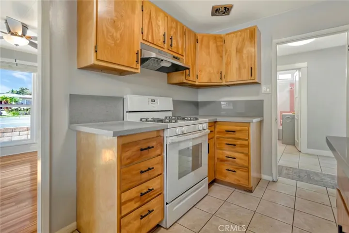 714 E Chapman Avenue, Fullerton, California 92831