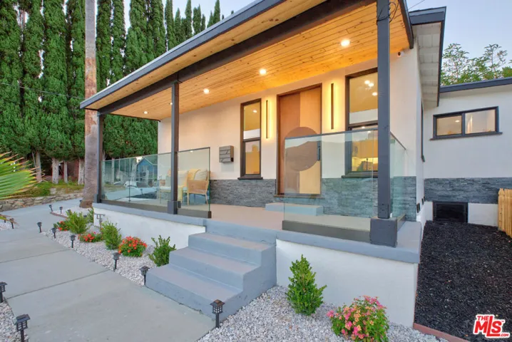 3623 5th Avenue, La Crescenta, California 91214