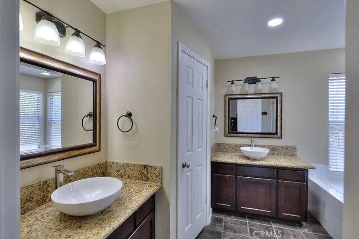 5659 W Menlo, Fresno, California 93722
