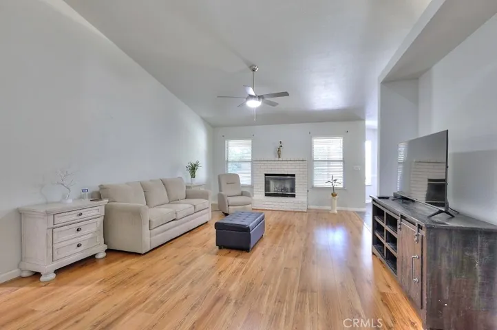 5659 W Menlo, Fresno, California 93722