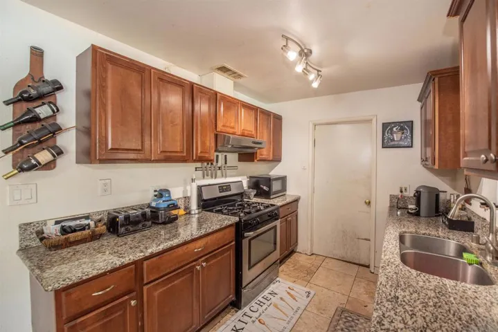523 Worthington St, Spring Valley, California 91977