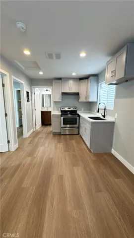 Living Room (3rd Unit)