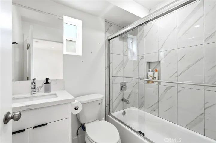4453 Colfax Avenue, Studio City, California 91602