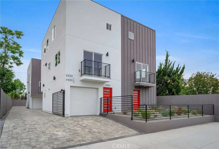 4453 Colfax Avenue, Studio City, California 91602