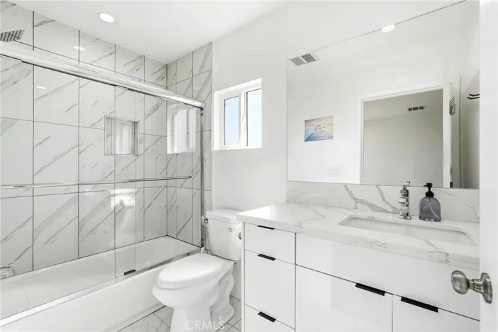 4453 Colfax Avenue, Studio City, California 91602