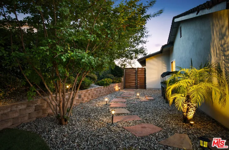1786 Tetlow Avenue, Simi Valley, California 93063