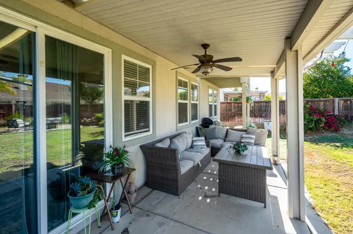 30241 Trois Valley Street, Murrieta, California 92563