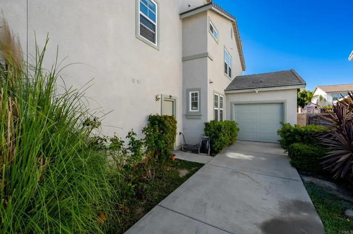 30241 Trois Valley Street, Murrieta, California 92563