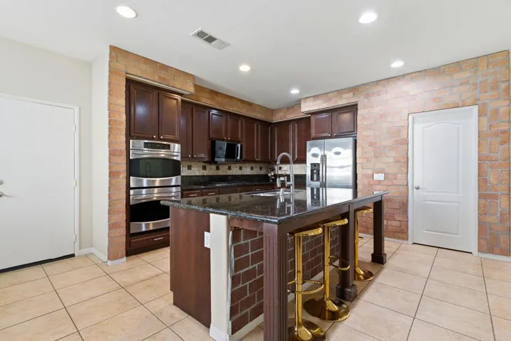 30241 Trois Valley Street, Murrieta, California 92563