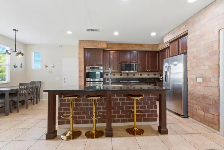 30241 Trois Valley Street, Murrieta, California 92563