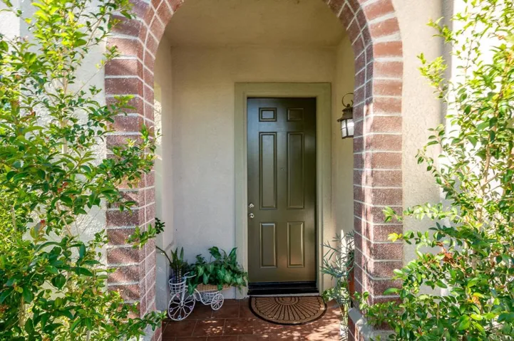 30241 Trois Valley Street, Murrieta, California 92563