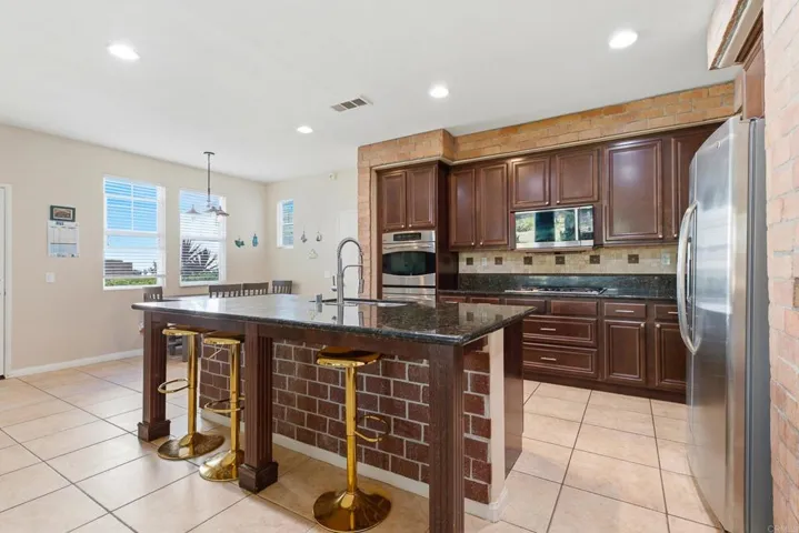 30241 Trois Valley Street, Murrieta, California 92563