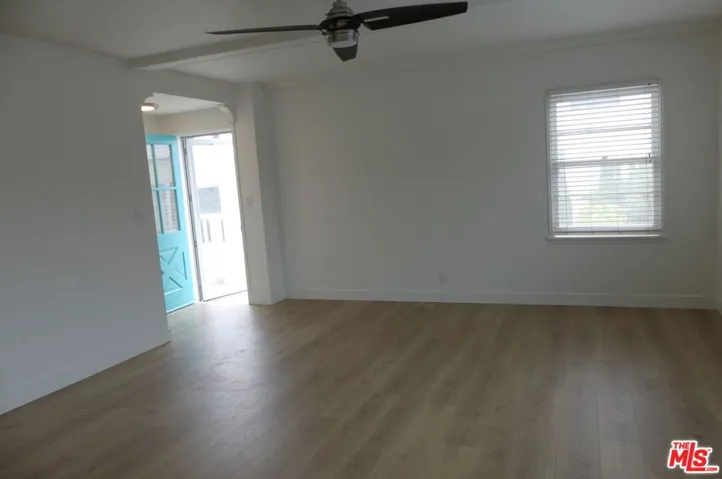 309 309.5 Jasmine Avenue, Corona Del Mar, California 92625