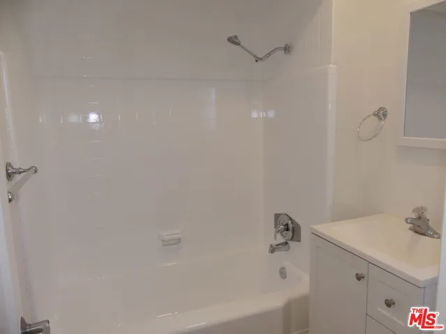 Full Bath