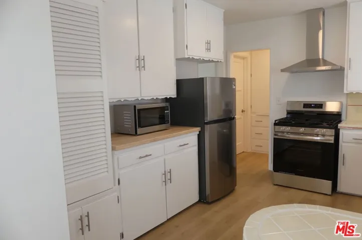 309 309.5 Jasmine Avenue, Corona Del Mar, California 92625